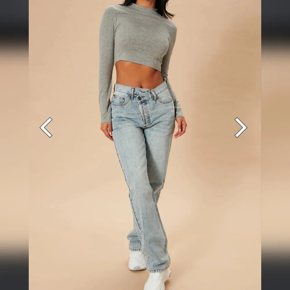Fashion Nova Tall Crossover Straight Leg Jeans size 9 / 30x35 - Picture 4 of 16